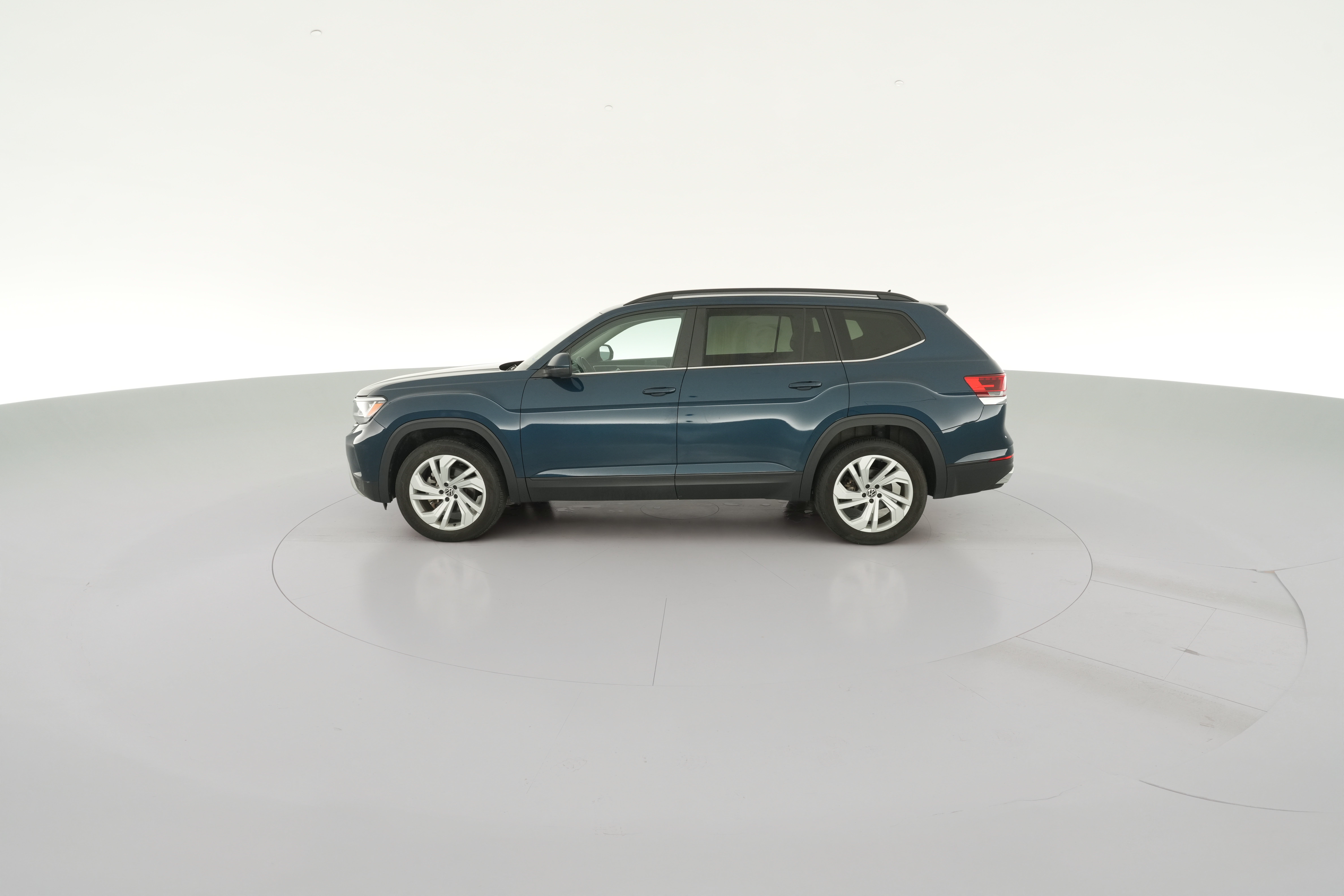 2021 Volkswagen Atlas SE w/Tech - Photo 25