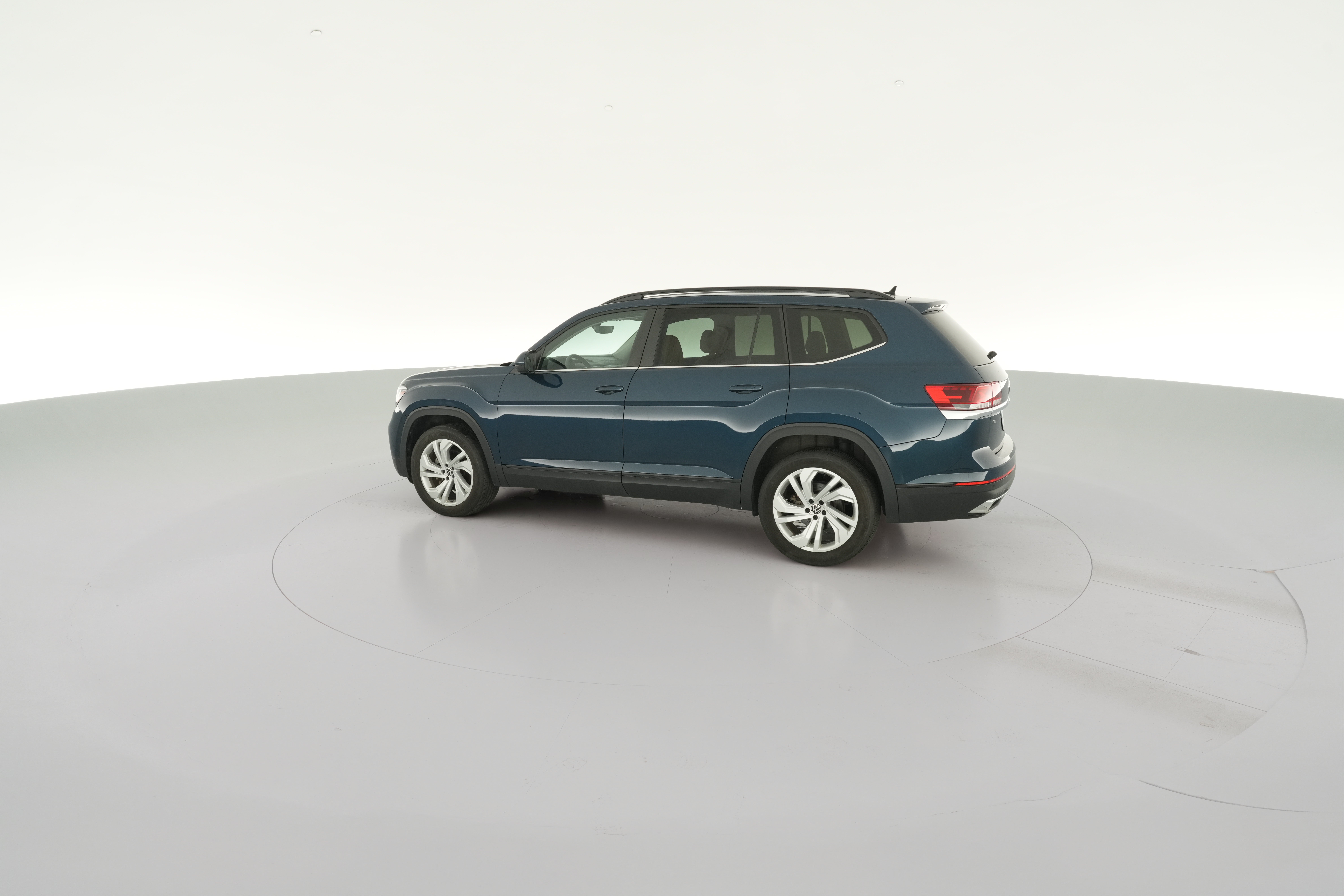 2021 Volkswagen Atlas SE w/Tech - Photo 26
