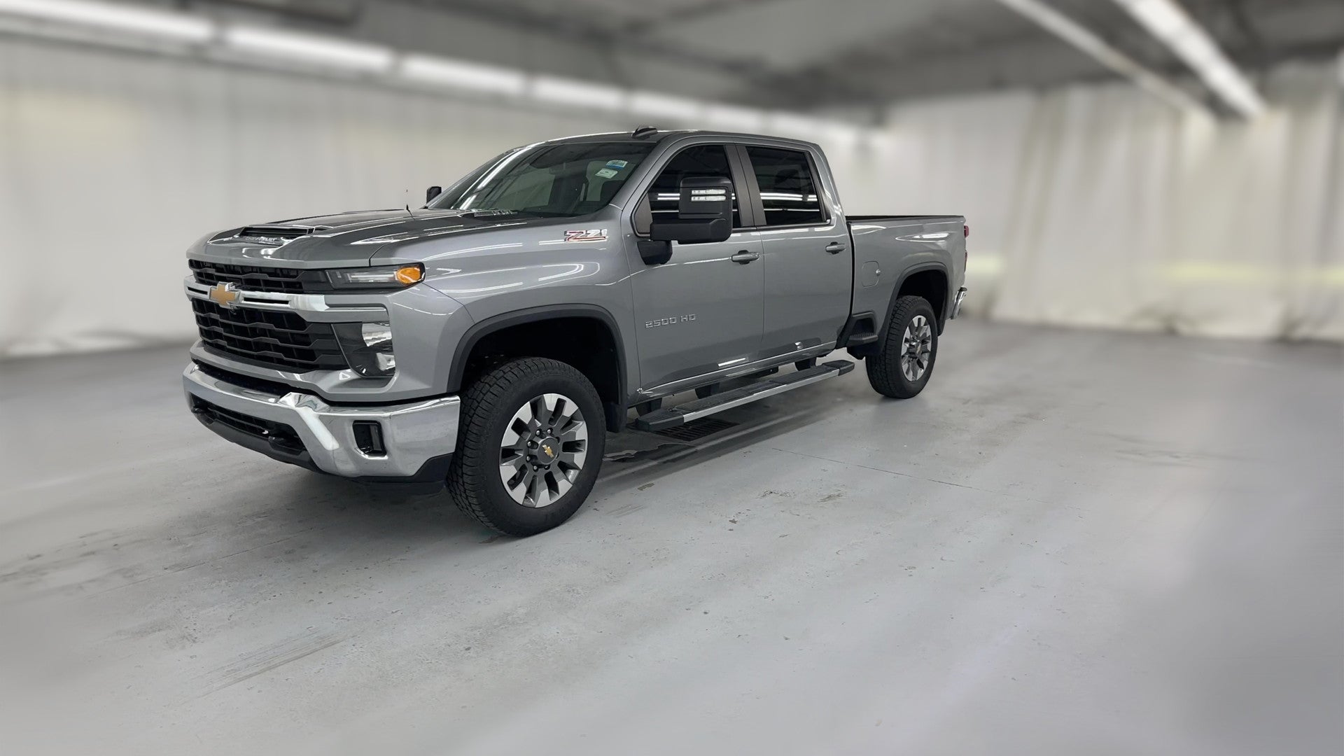 2024 Chevrolet Silverado 2500 HD Crew Cab vehicle photo