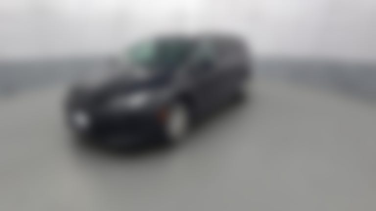 2023 Chrysler Voyager vehicle photo