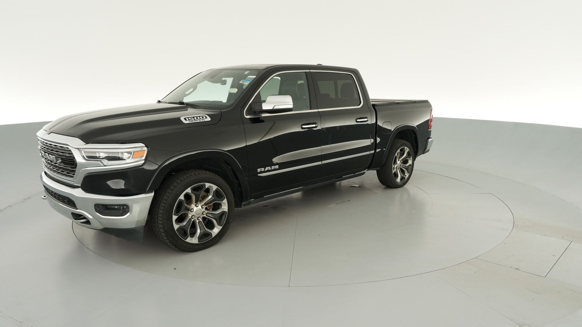 2019 Ram 1500 Crew Cab vehicle photo