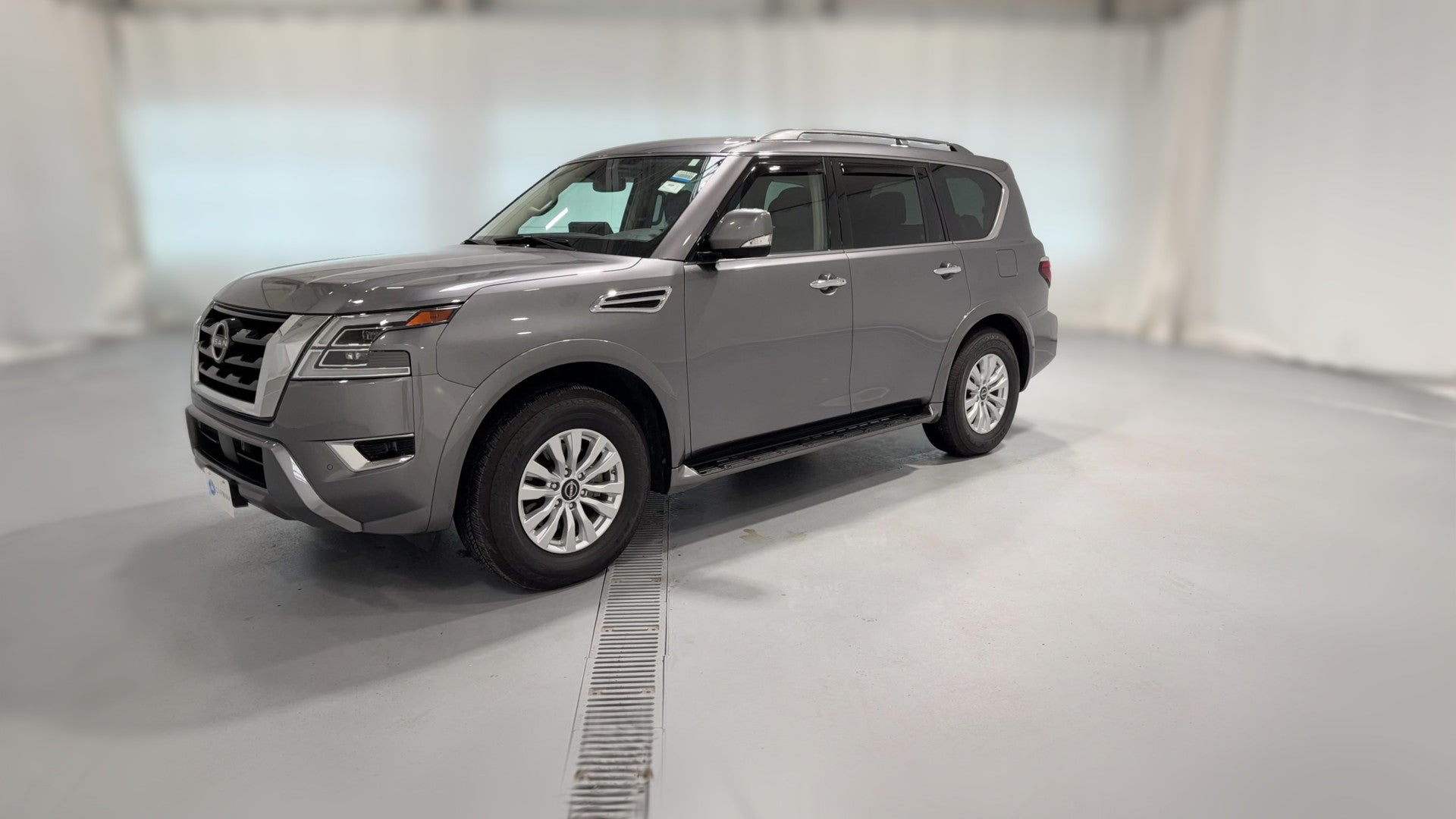 2023 Nissan Armada vehicle photo