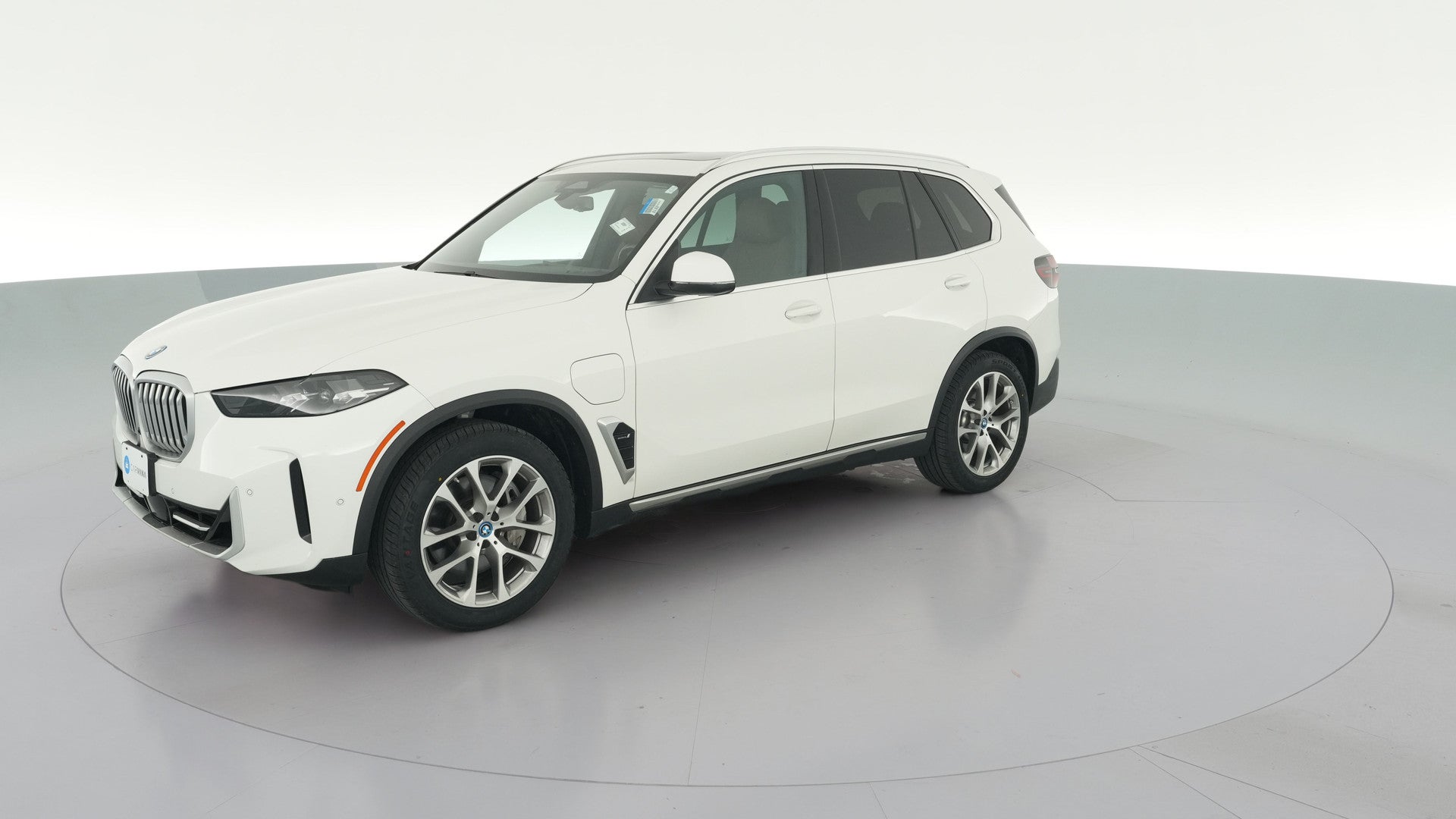 2024 BMW X5 vehicle photo