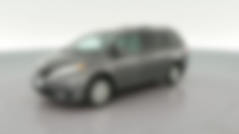 2017 Toyota Sienna vehicle photo
