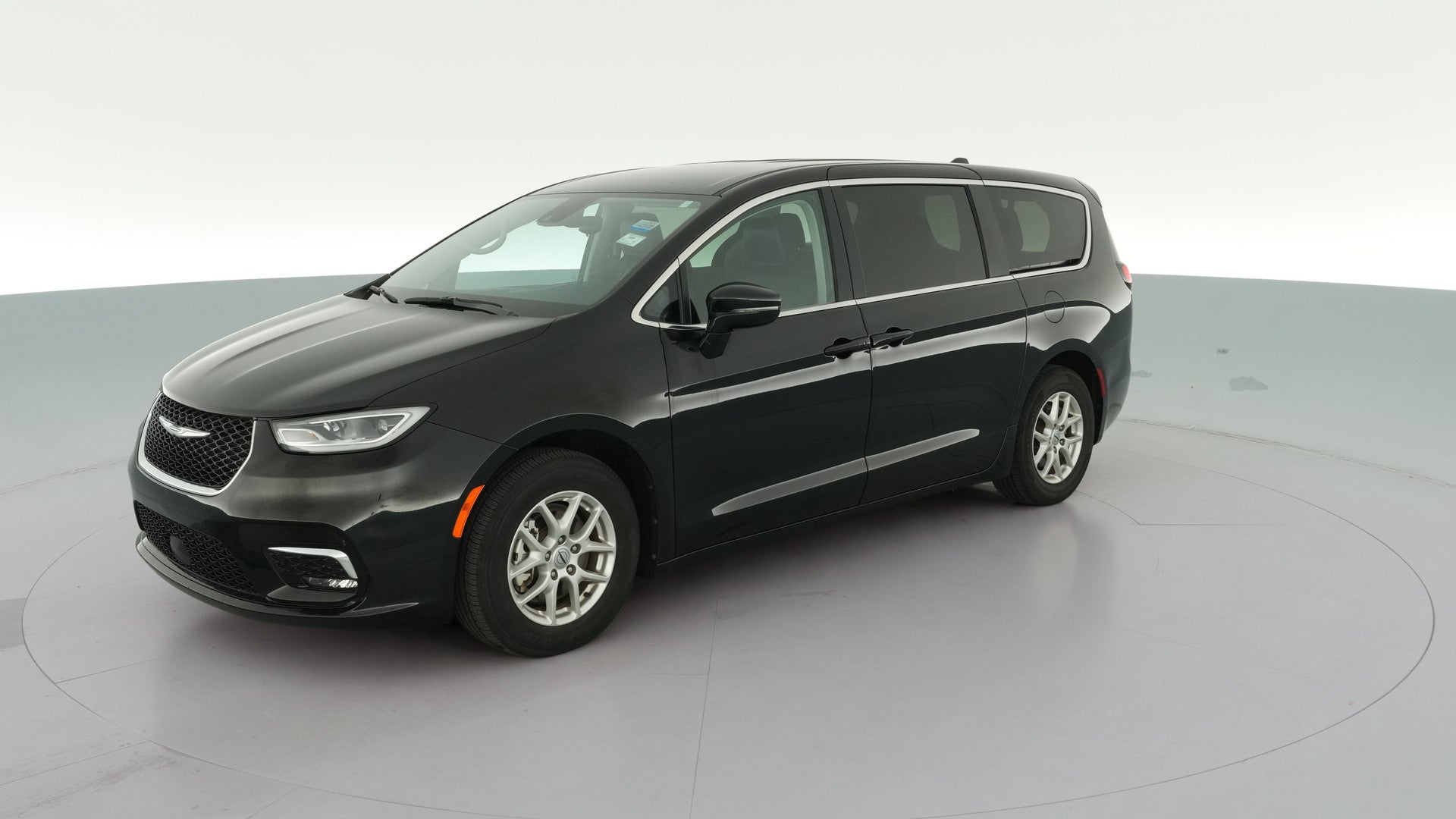 2024 Chrysler Pacifica vehicle photo