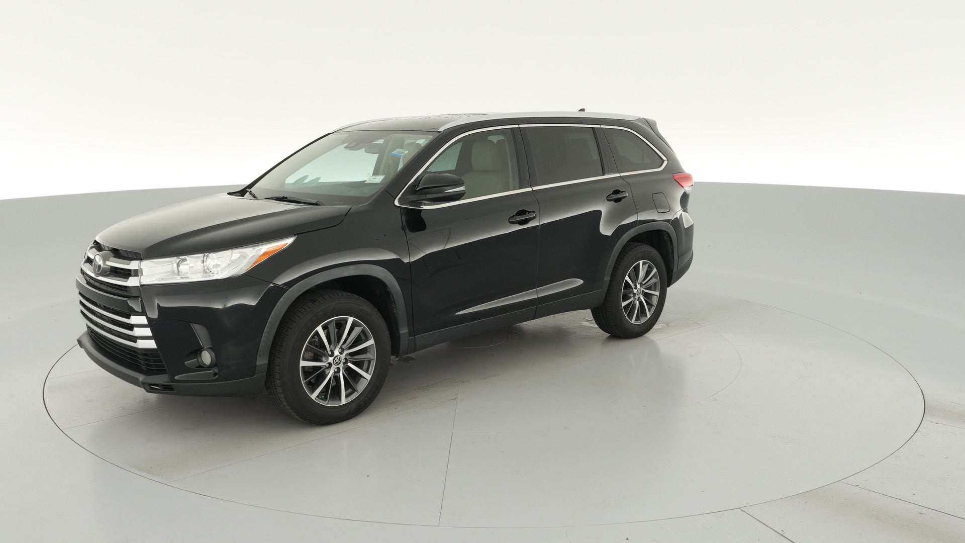 2019 Toyota Highlander vehicle photo