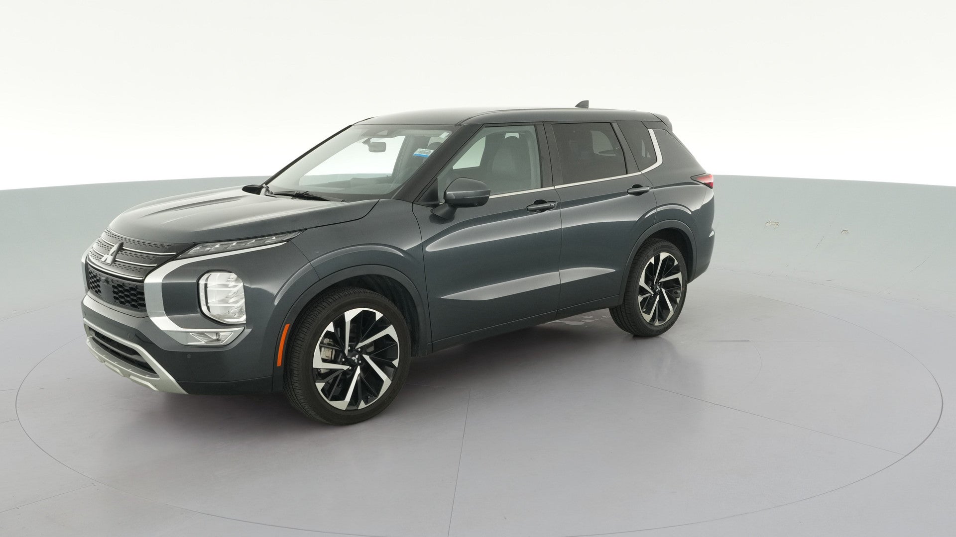 2024 Mitsubishi Outlander vehicle photo