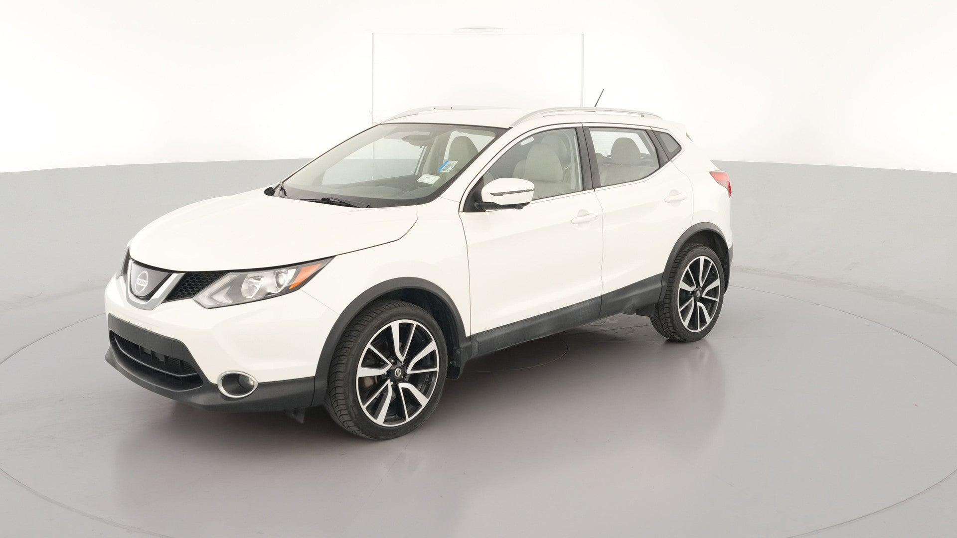 2018 Nissan Rogue Sport vehicle photo