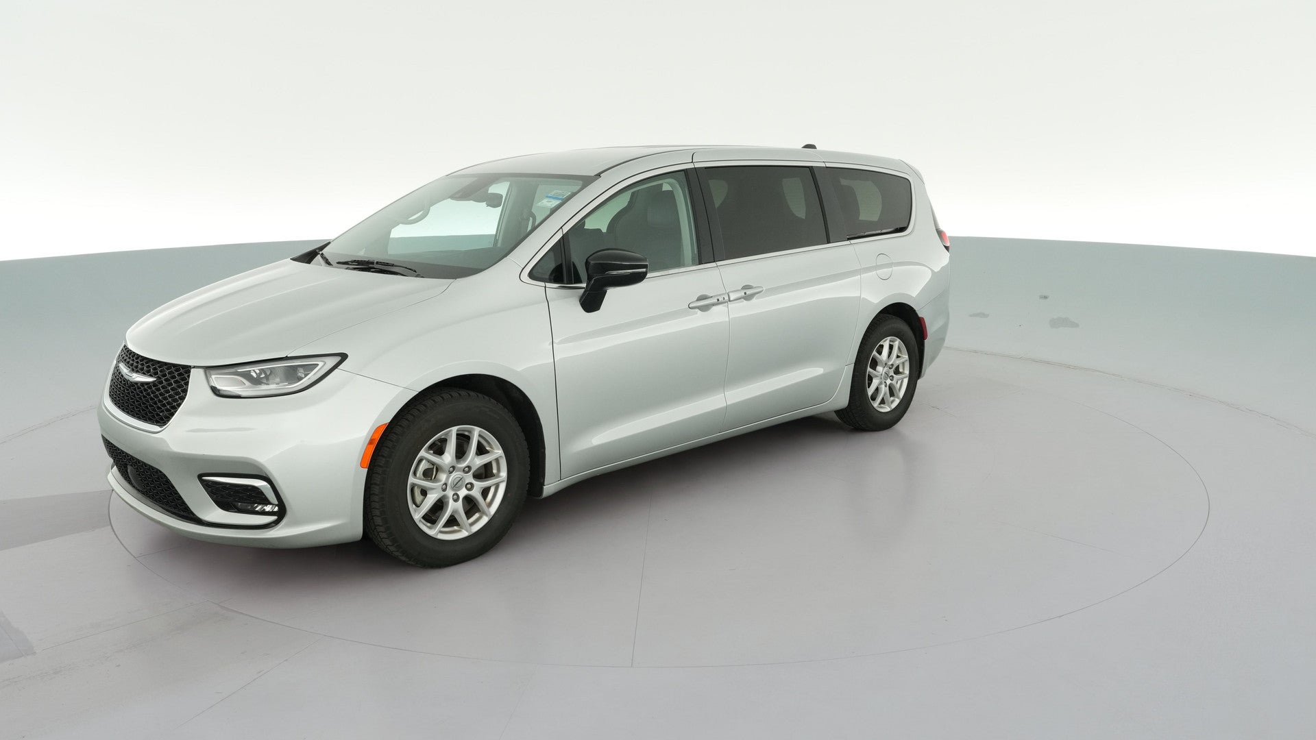 2024 Chrysler Pacifica vehicle photo