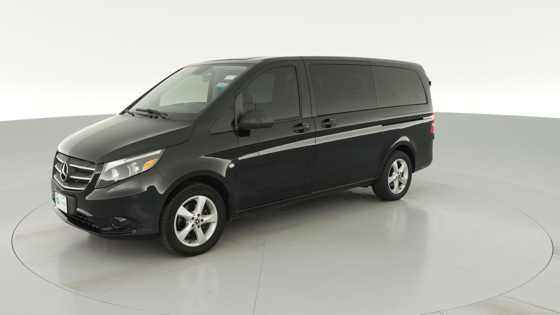 2018 Mercedes-Benz Metris Passenger vehicle photo