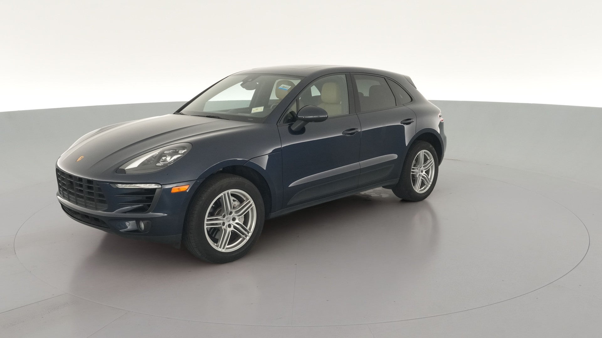 2017 Porsche Macan vehicle photo