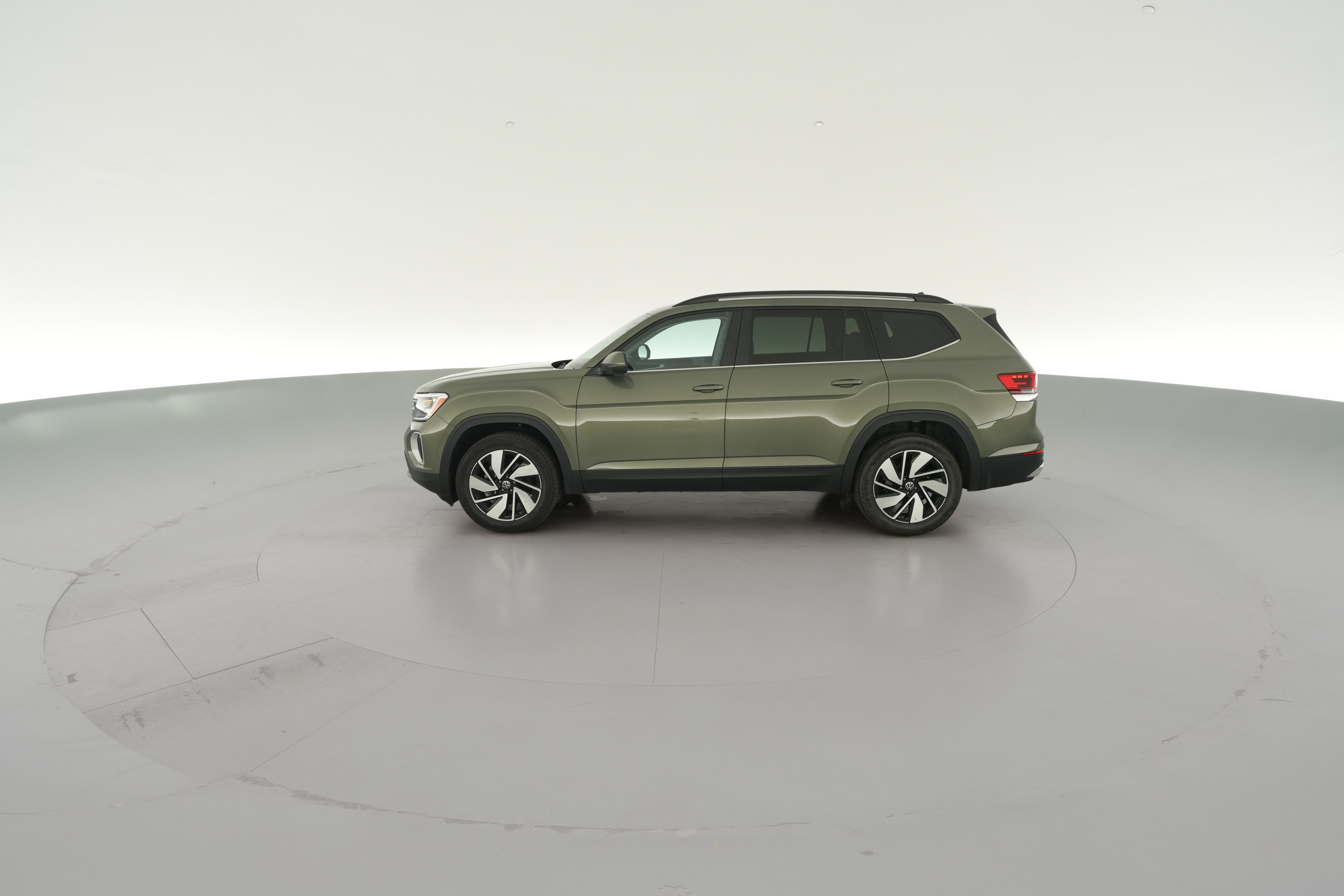 2026 Volkswagen Atlas SE w/Tech - Photo 29