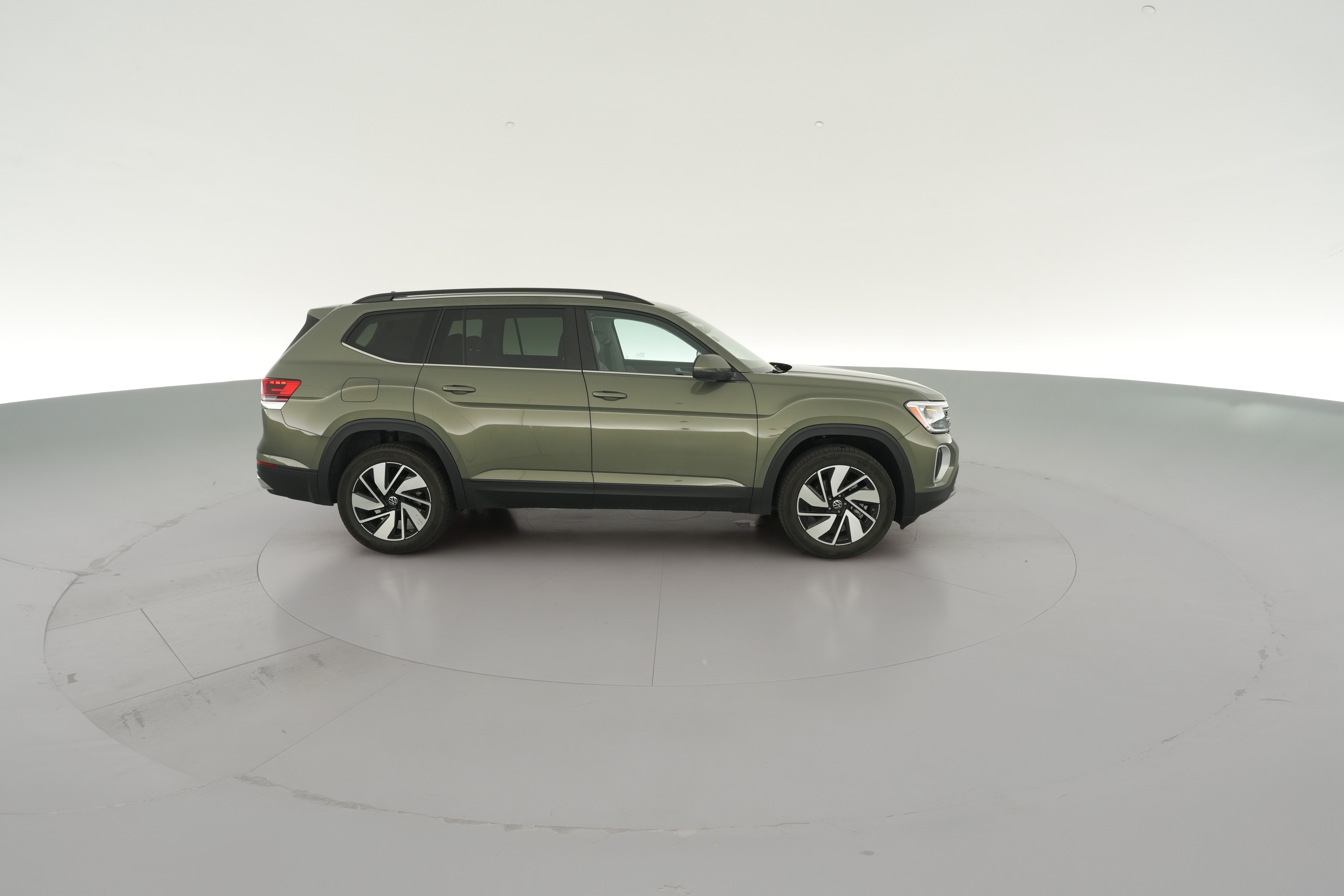 2026 Volkswagen Atlas SE w/Tech - Photo 37