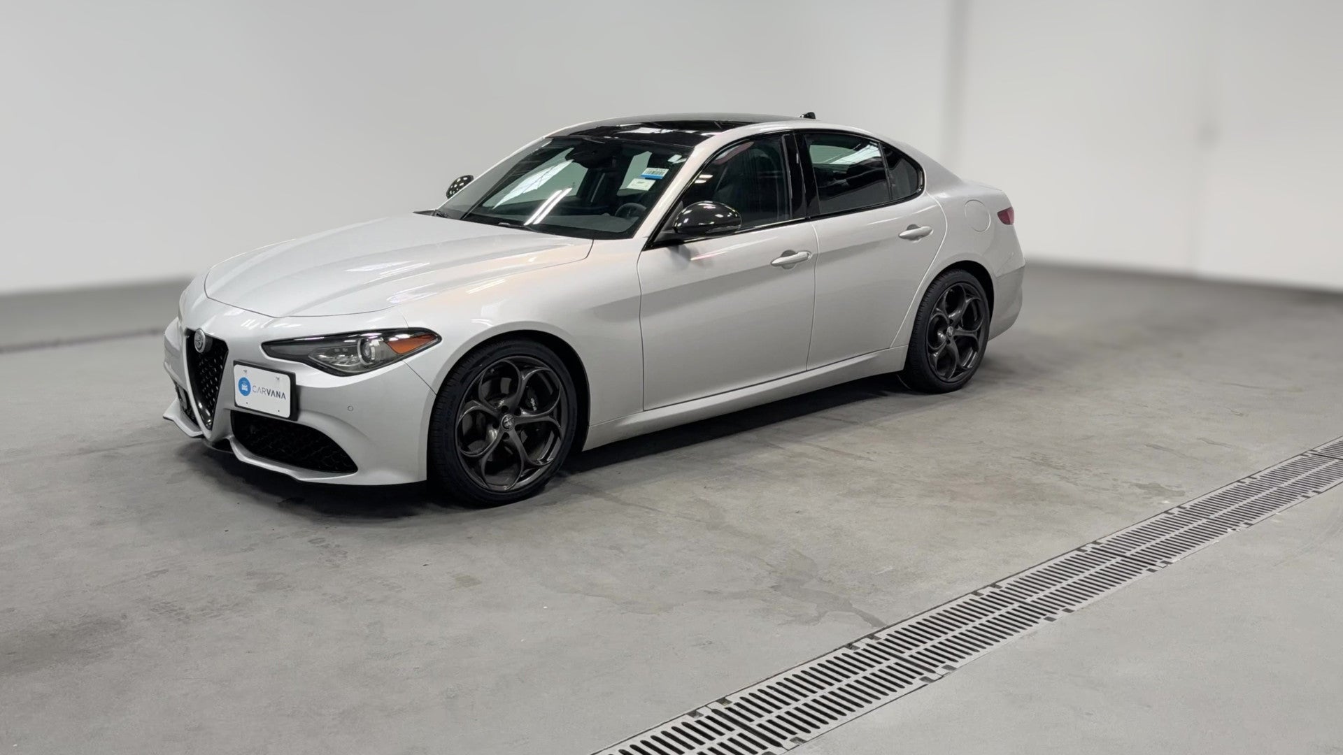 2019 Alfa Romeo Giulia vehicle photo