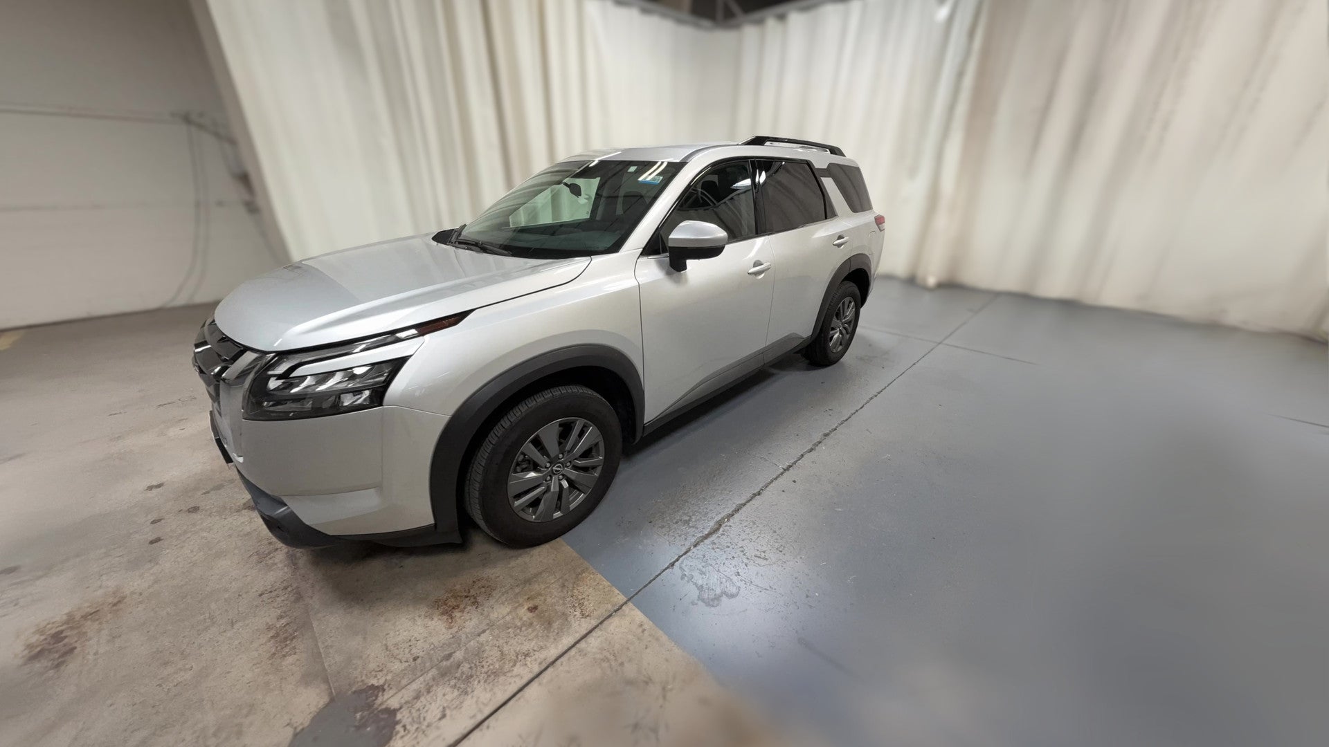 2025 Nissan Pathfinder vehicle photo