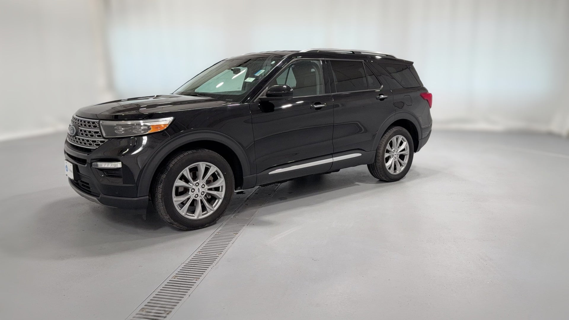 2023 Ford Explorer vehicle photo