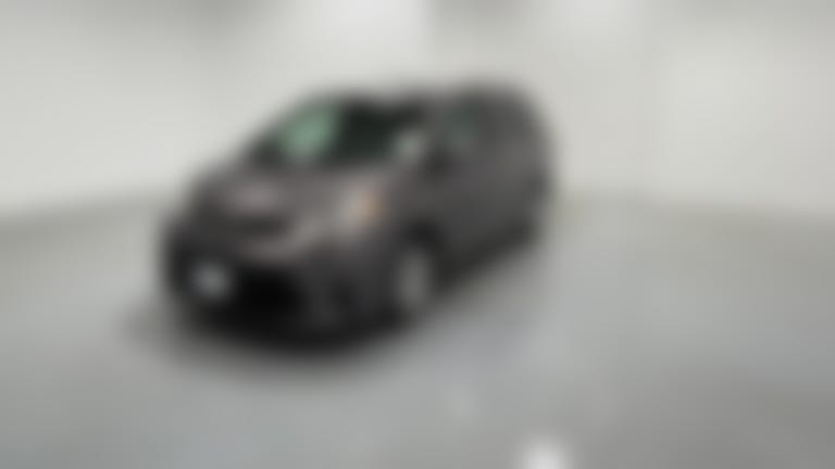 2018 Toyota Sienna vehicle photo