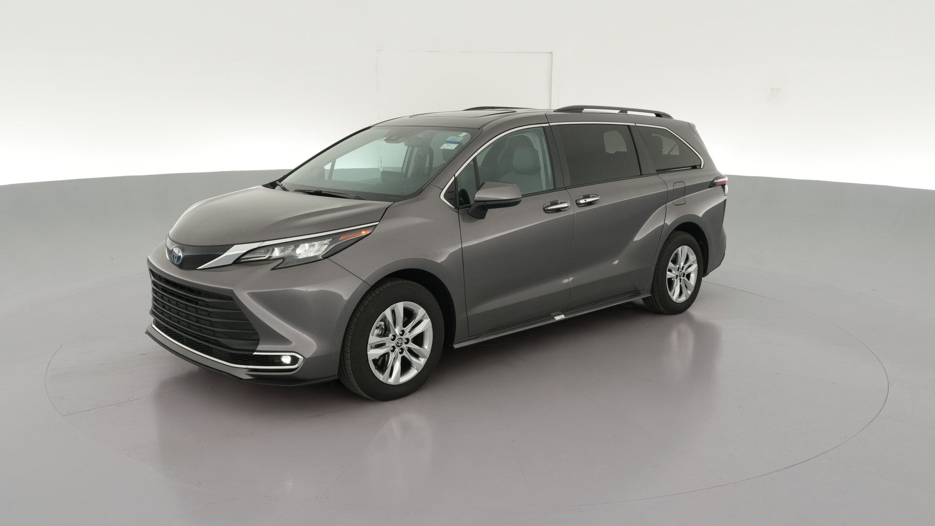 2024 Toyota Sienna vehicle photo