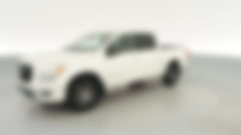 2020 Nissan Titan Crew Cab vehicle photo