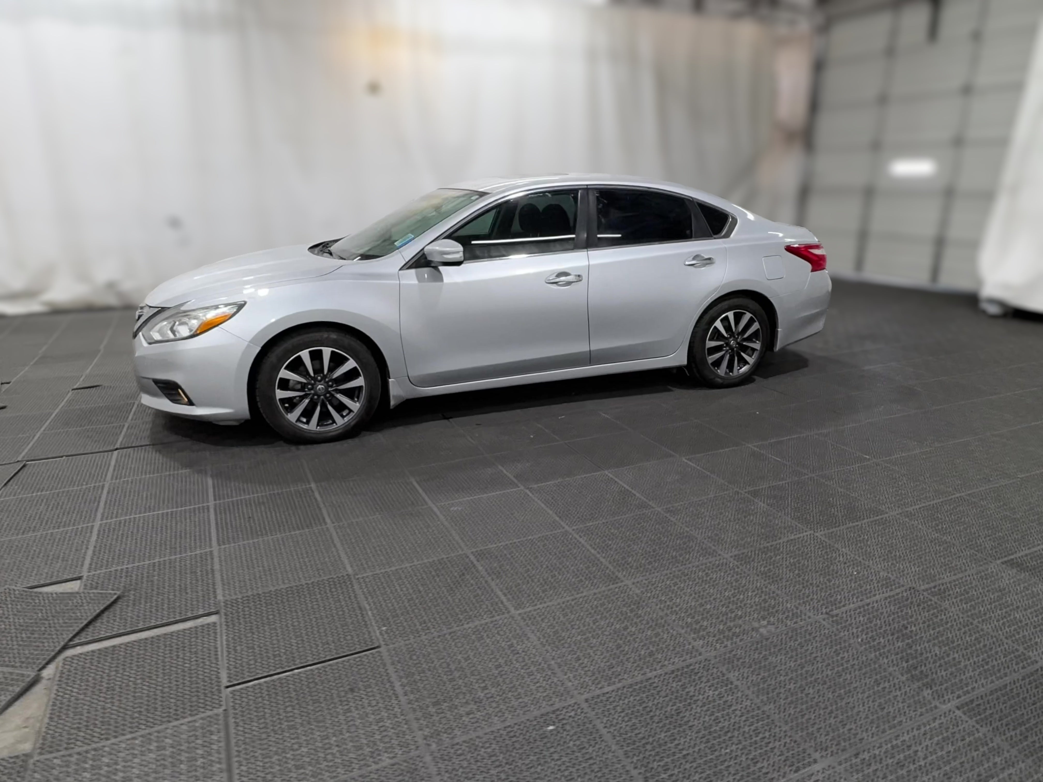 2016 Nissan Altima SV - Photo 27