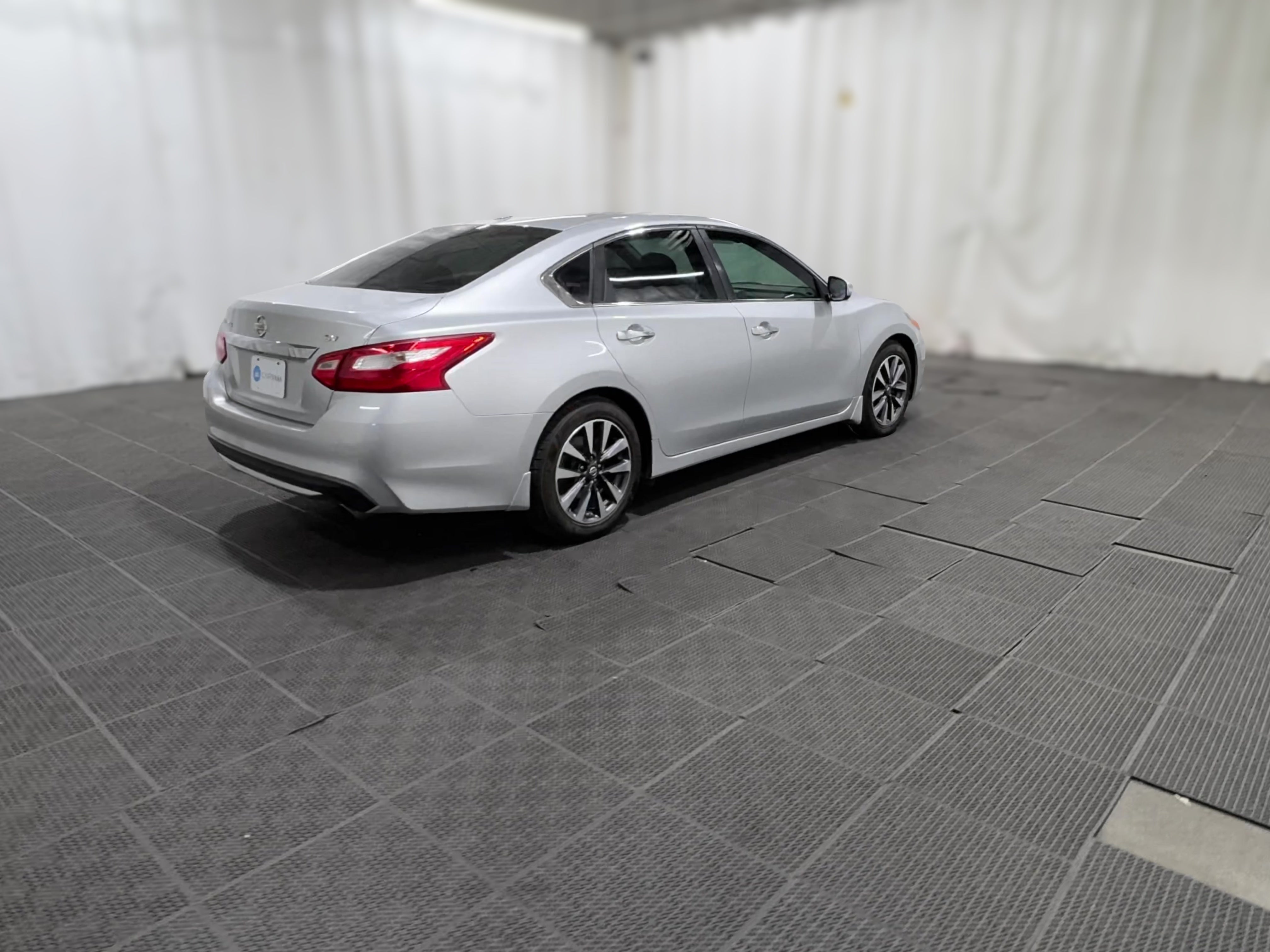 2016 Nissan Altima SV - Photo 34