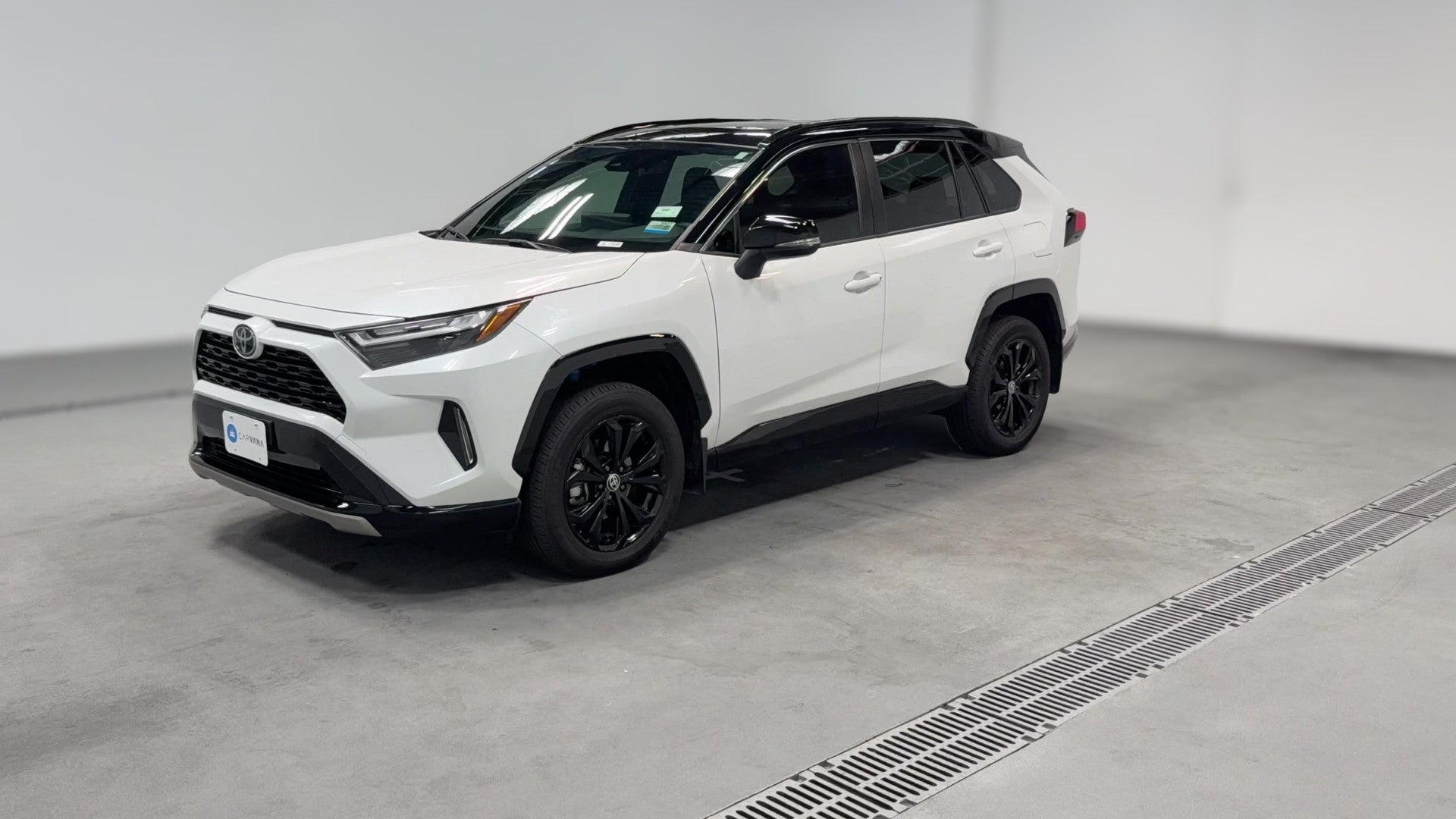 2025 Toyota RAV4 Hybrid vehicle photo