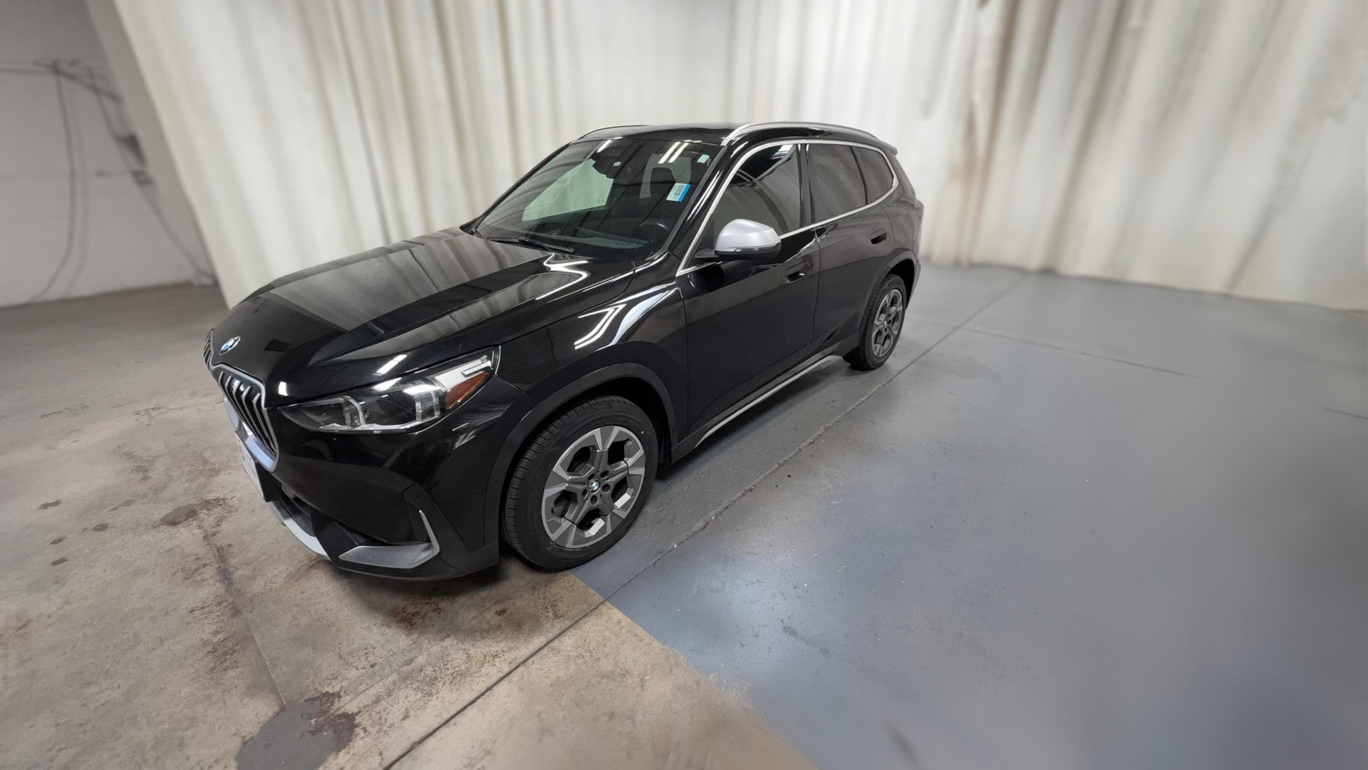 2024 BMW X1 vehicle photo