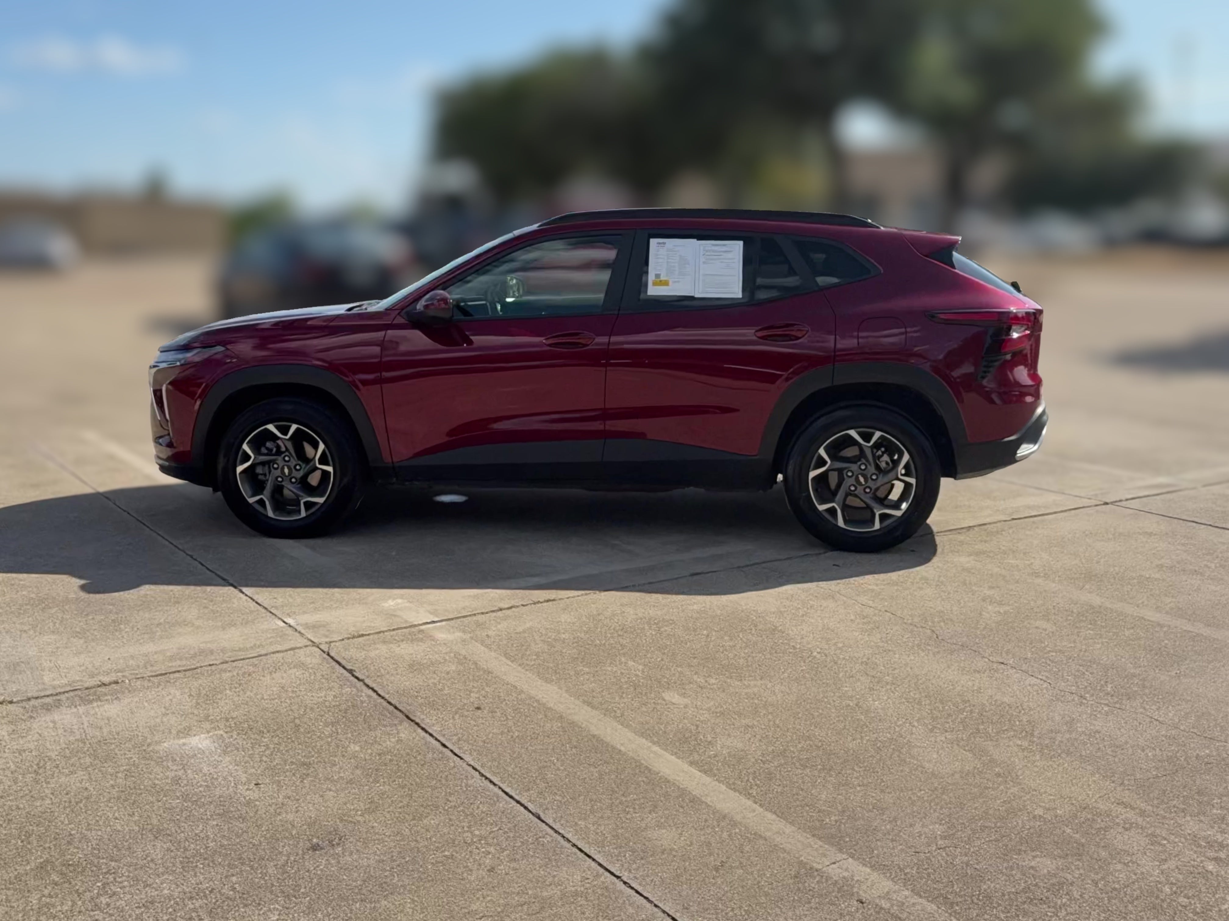 2025 Chevrolet Trax LT - Photo 22