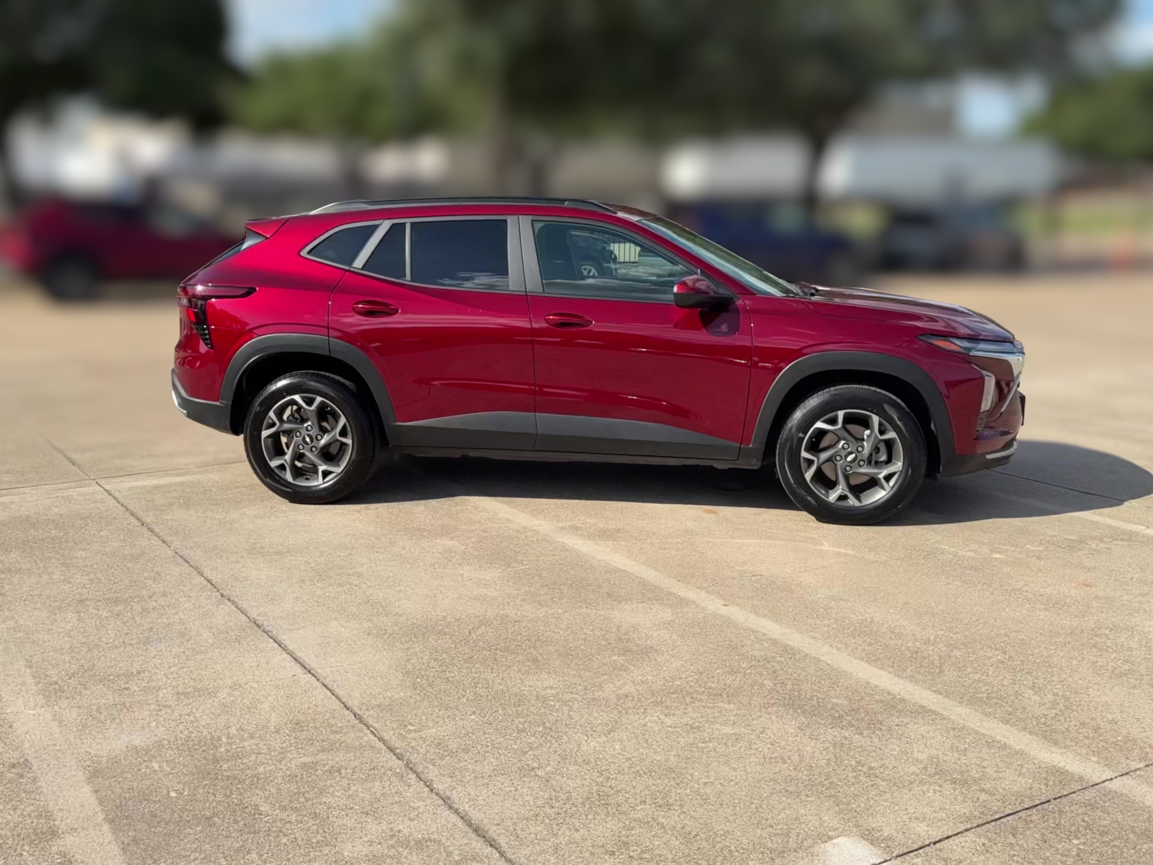 2025 Chevrolet Trax LT - Photo 30