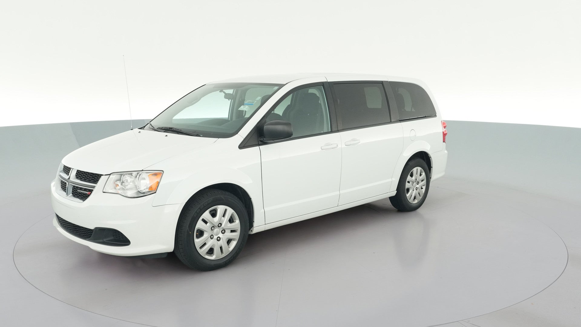 2018 Dodge Grand Caravan Passenger vehicle photo