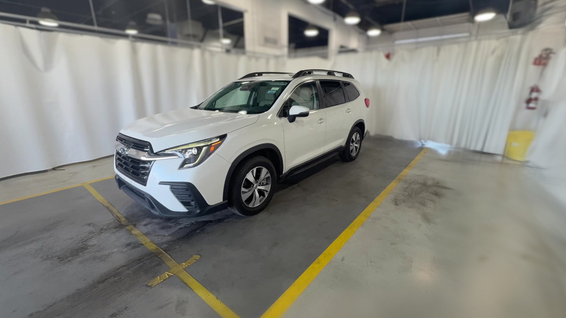2023 Subaru Ascent vehicle photo