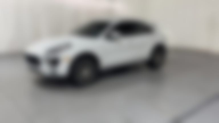 2018 Porsche Macan vehicle photo