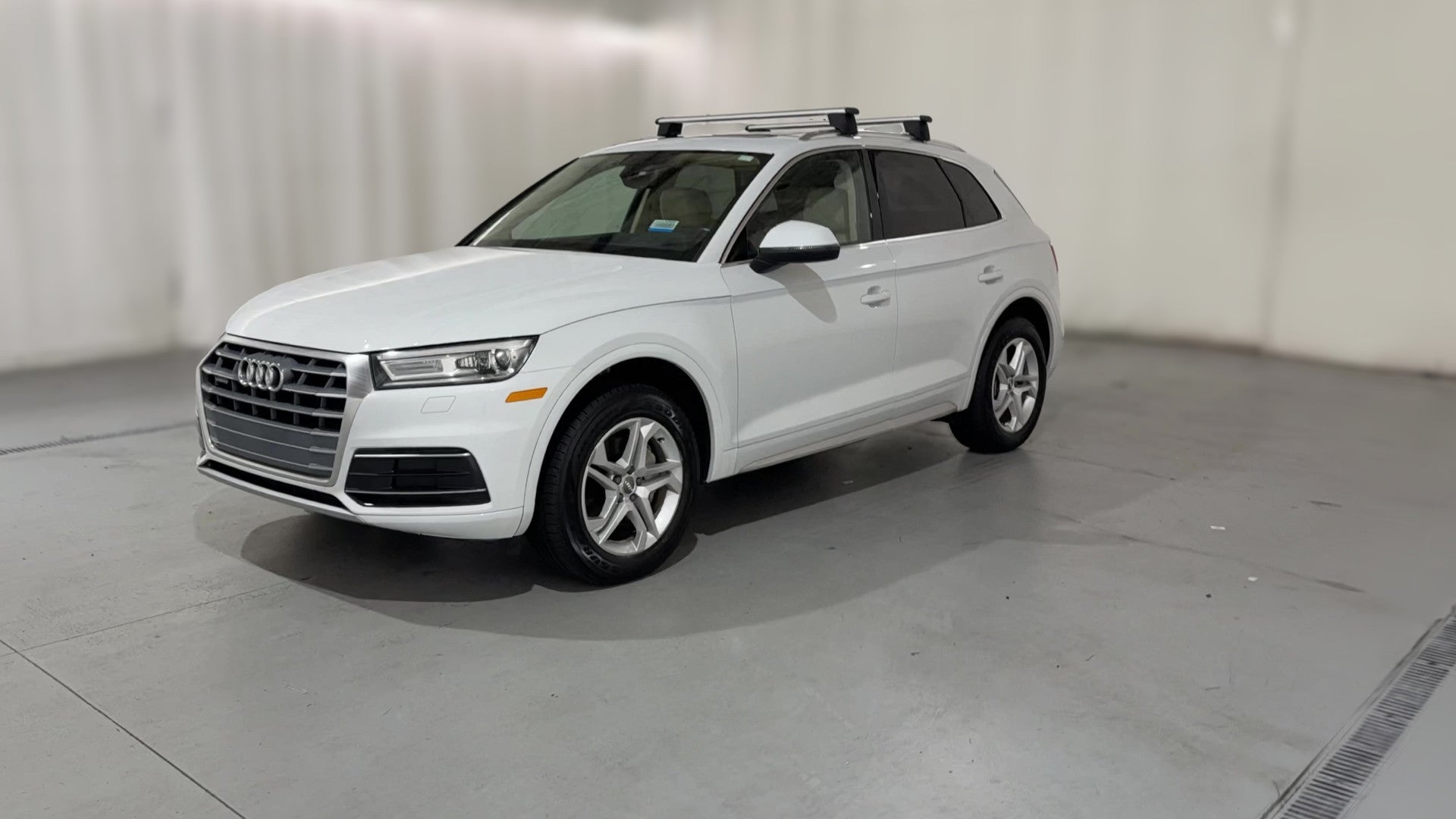 2019 Audi Q5 vehicle photo