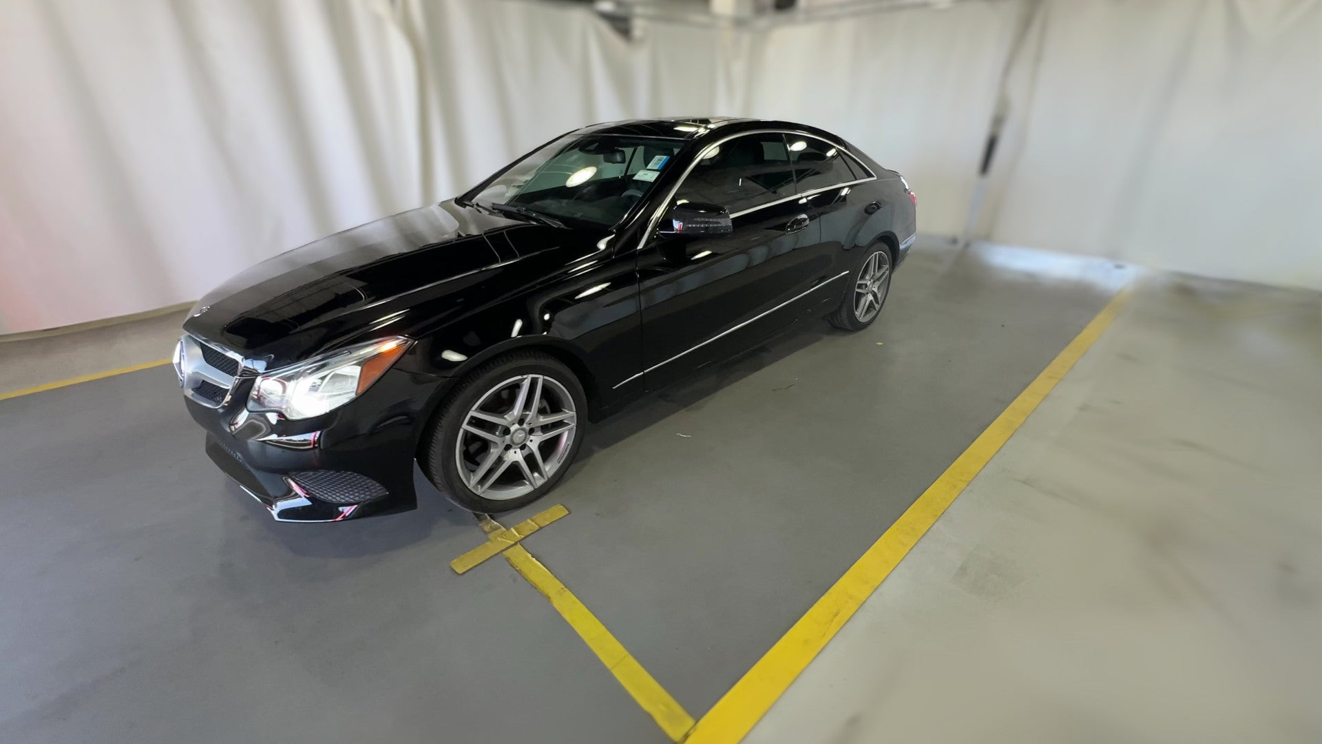 2014 Mercedes-Benz E-Class vehicle photo