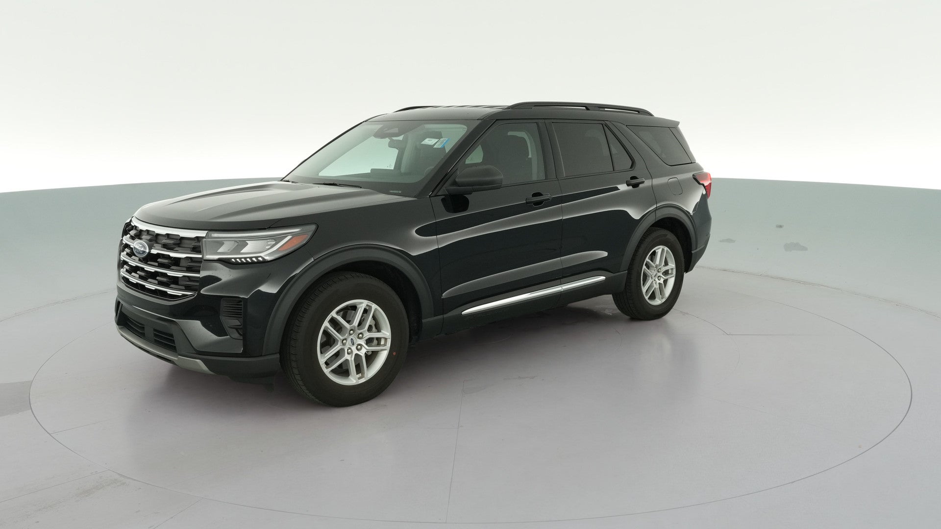 2025 Ford Explorer vehicle photo