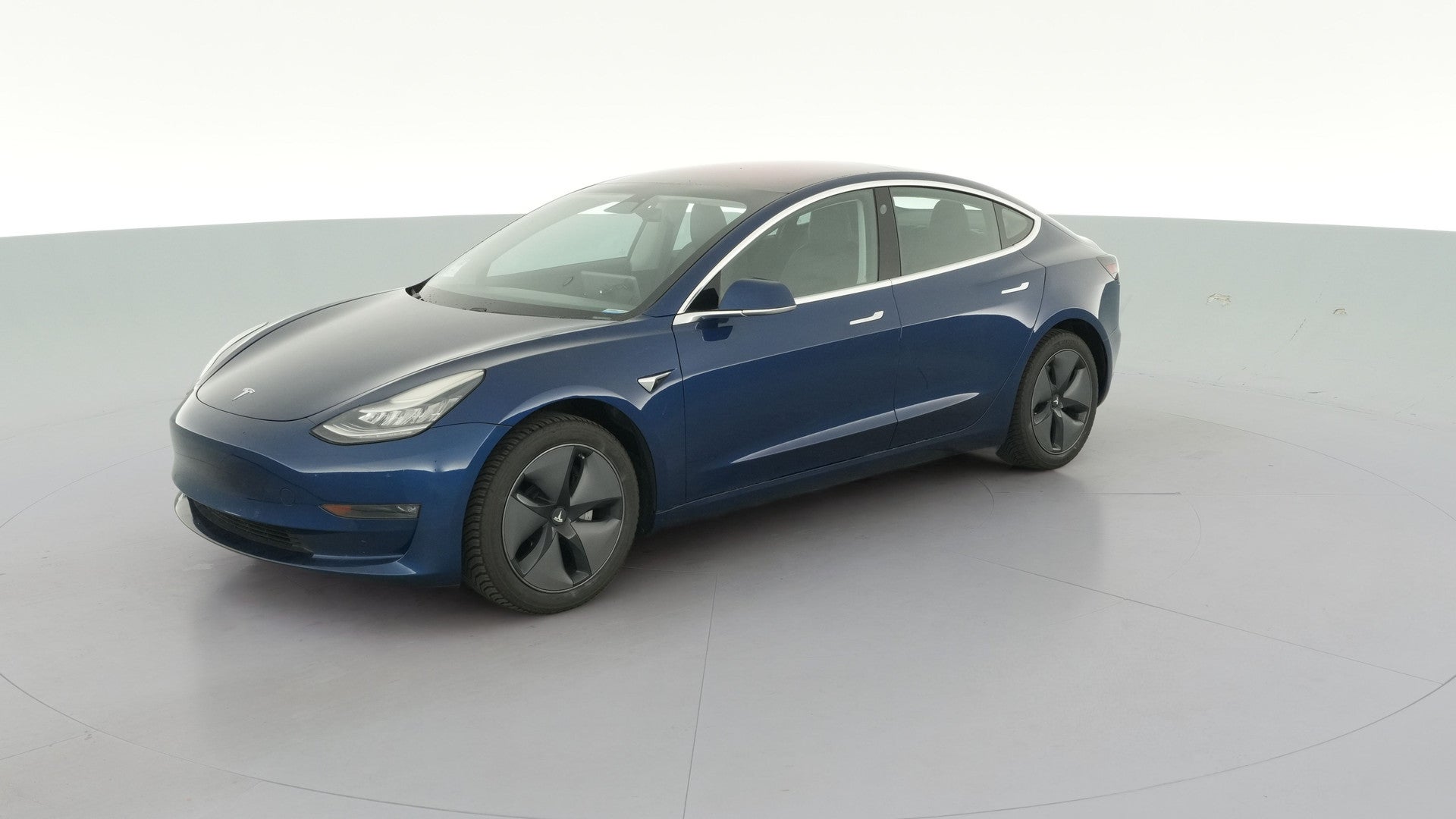2018 Tesla Model 3 vehicle photo