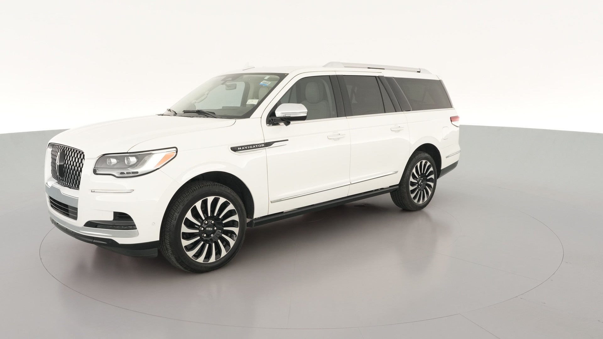 2023 Lincoln Navigator L vehicle photo
