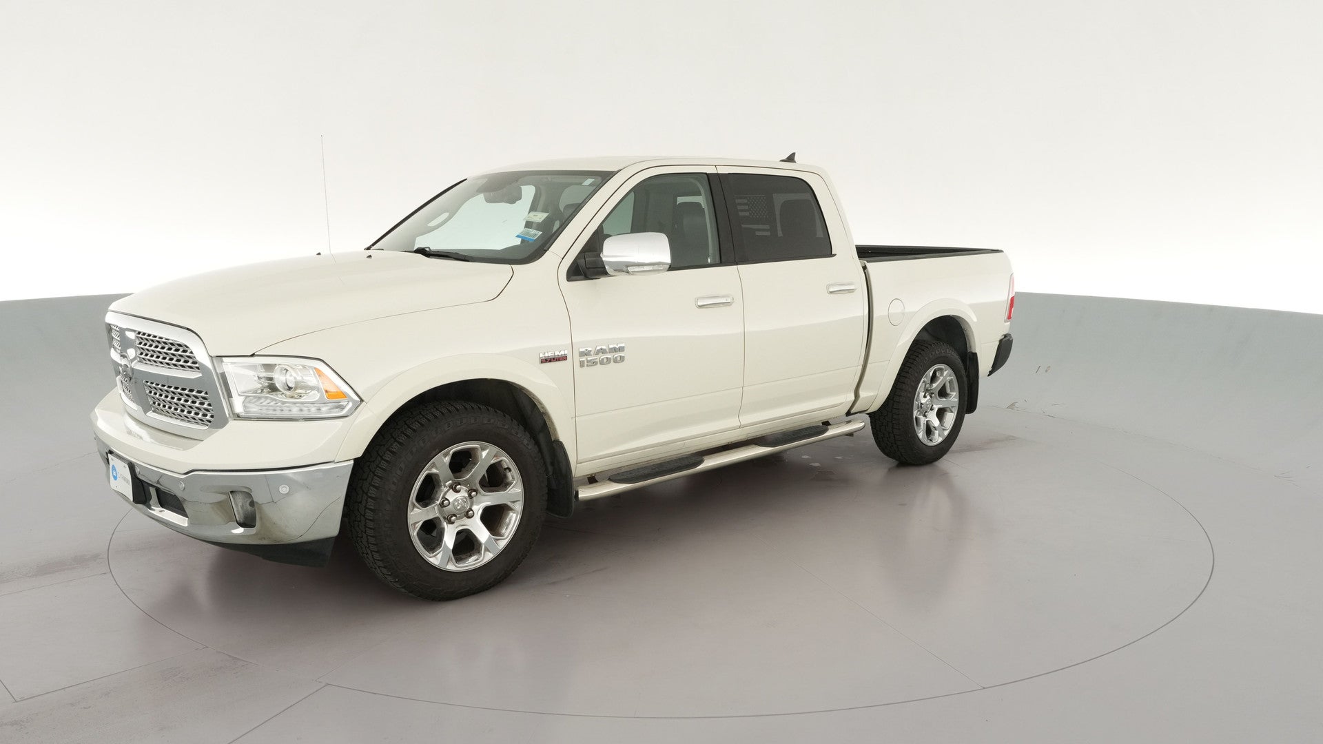 2016 Ram 1500 Crew Cab vehicle photo