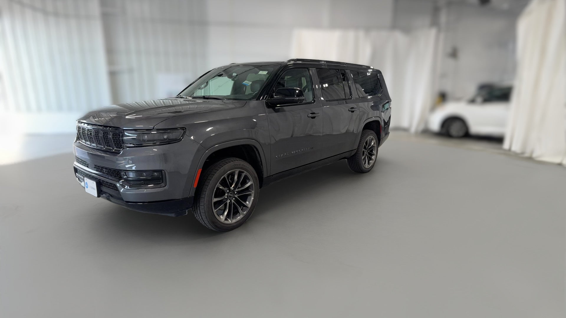 2024 Jeep Grand Wagoneer L vehicle photo