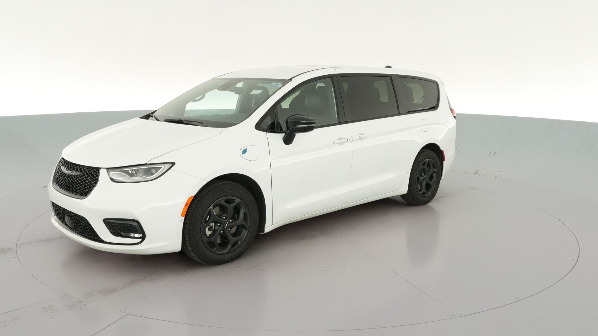 2024 Chrysler Pacifica Hybrid vehicle photo