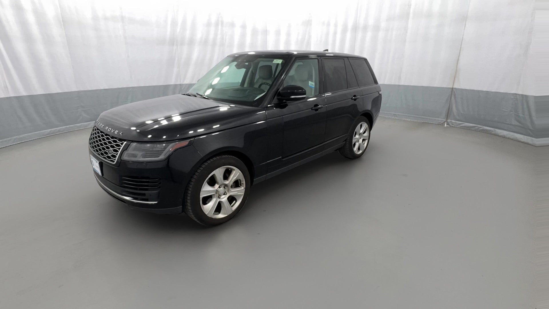 2018 Land Rover Range Rover vehicle photo