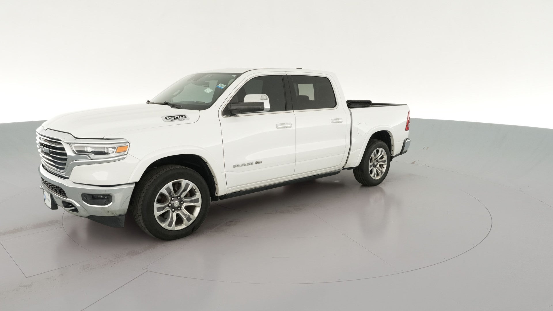 2019 Ram 1500 Crew Cab vehicle photo
