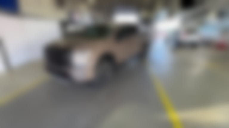 2023 Nissan Titan Crew Cab vehicle photo