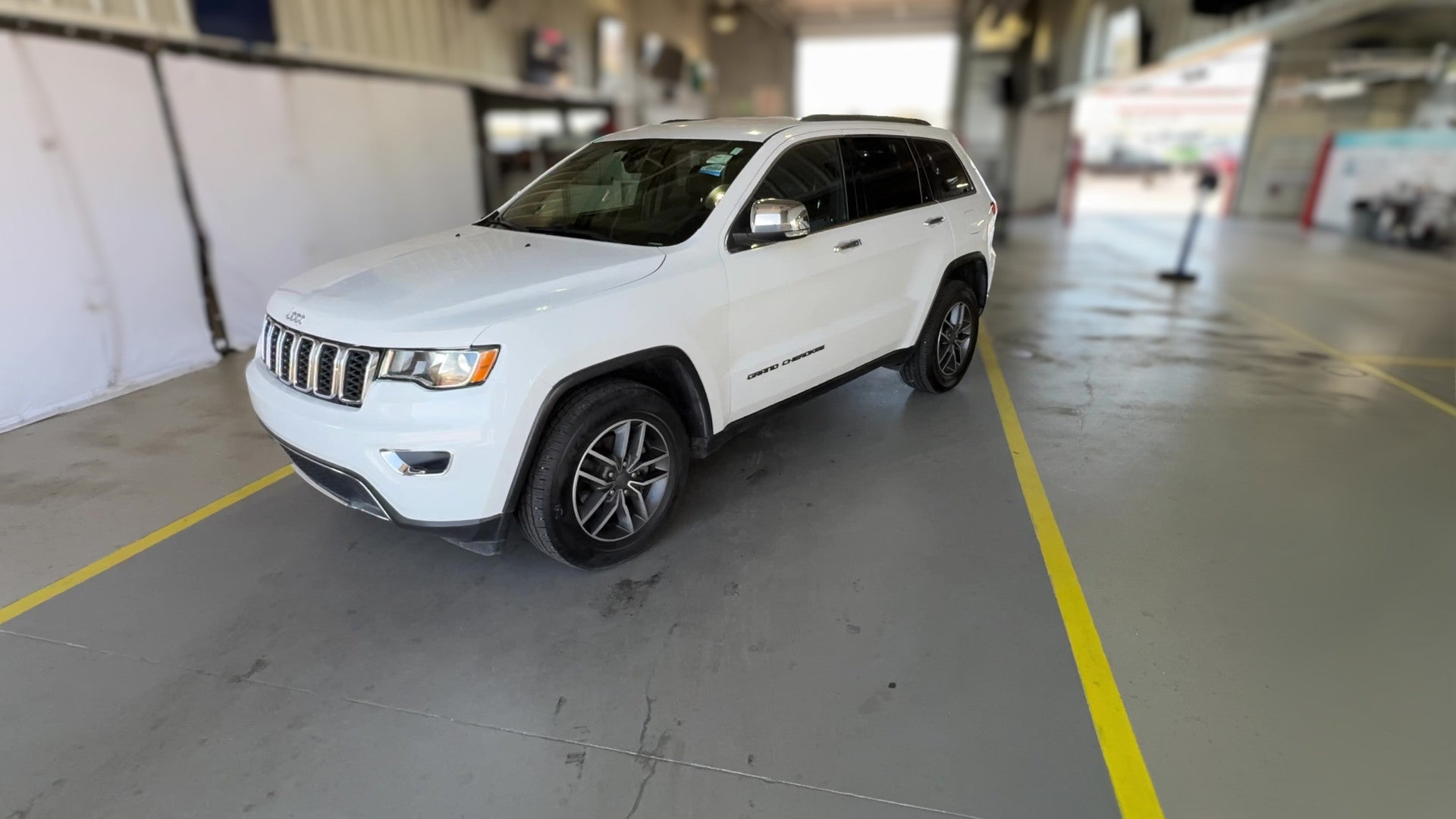 2019 Jeep Grand Cherokee vehicle photo