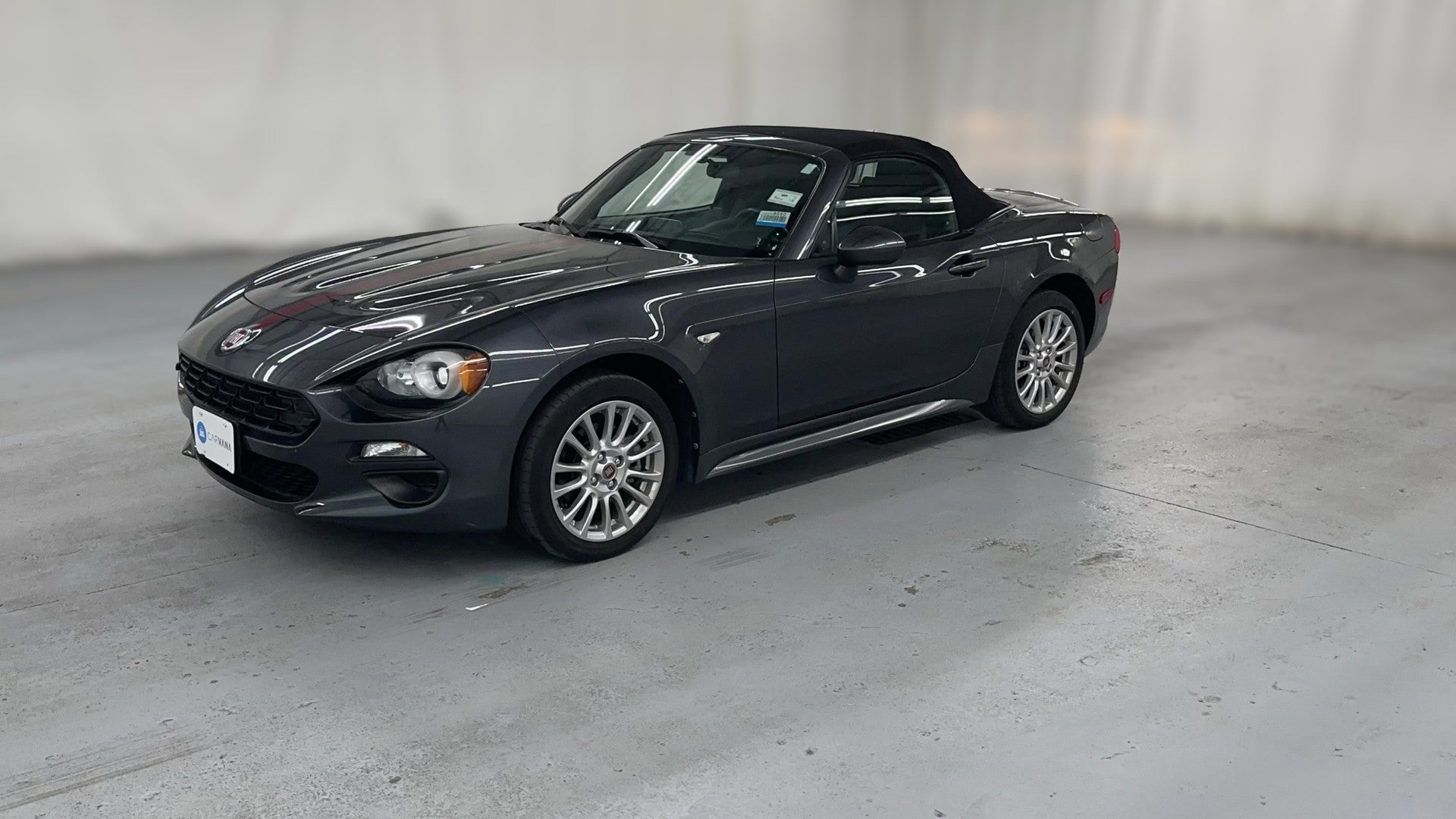 2019 FIAT 124 Spider vehicle photo