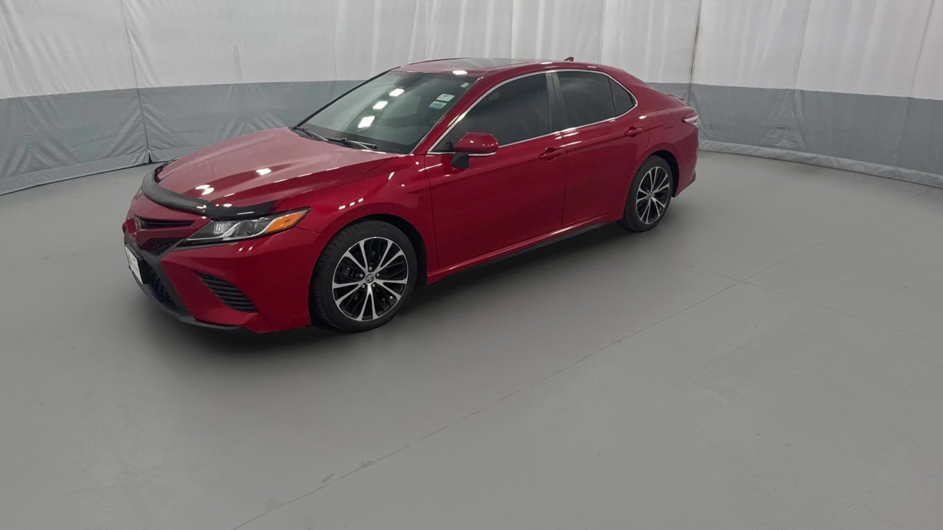 2020 Toyota Camry vehicle photo