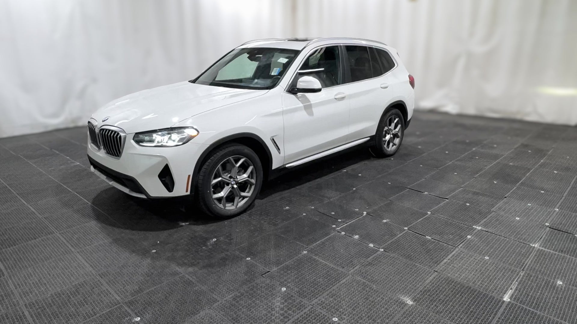2023 BMW X3 vehicle photo