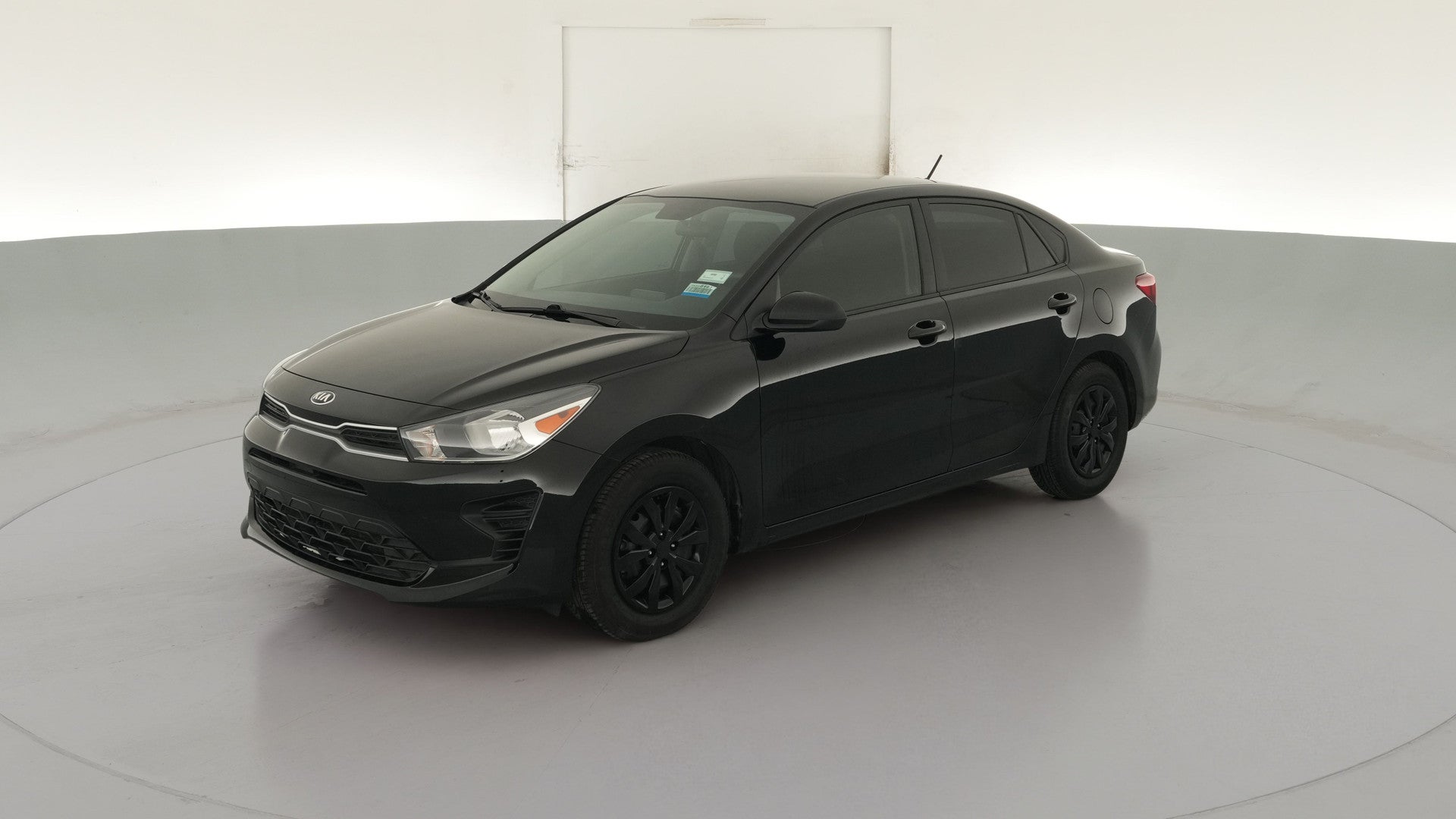 2021 Kia Rio vehicle photo