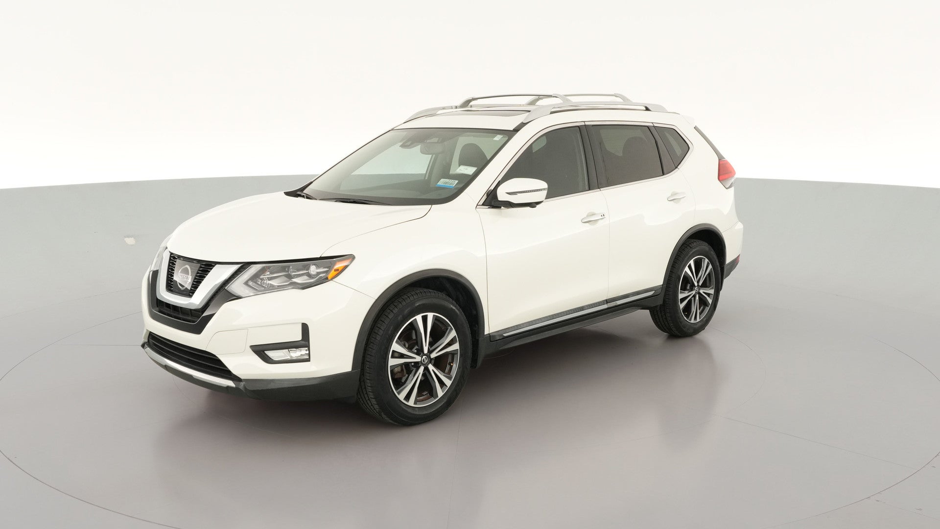 2017 Nissan Rogue vehicle photo