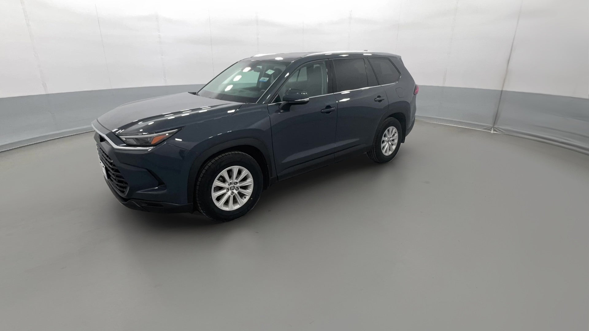 2024 Toyota Grand Highlander vehicle photo